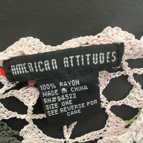 American Attitudes Crotchet Poncho Shawl w/ Fringe Girl's Vintage - Picture 3 of 5